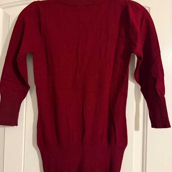 Sweater - Picture 4 of 5